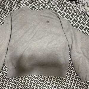 ALO Yoga Women’s Heather Gray Crewneck Sweater and Sweats SET size small